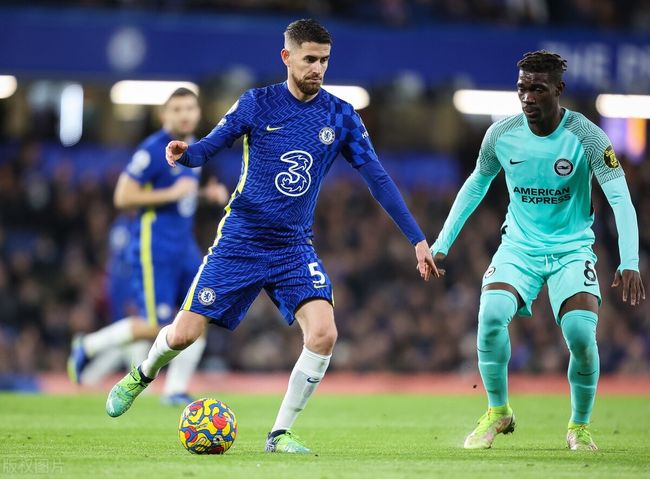 哈兰德是如何在111场英超比赛中打入100球的？