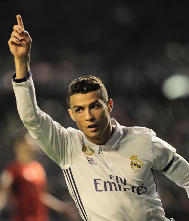 面对韩国梅开二度制胜，拜合拉木荣获本届熊猫杯赛事MVP