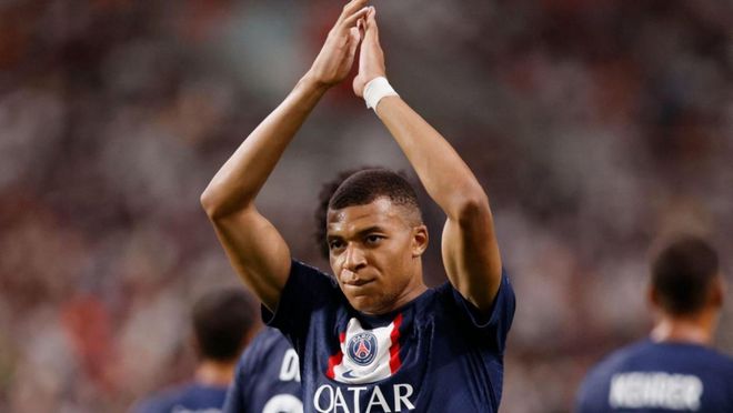 队长镇守后防，比肩最佳表现