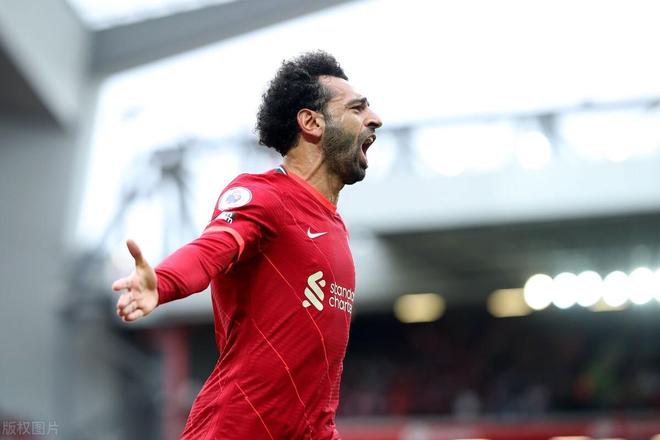 意甲联赛焦点战：尤文图斯险胜罗马